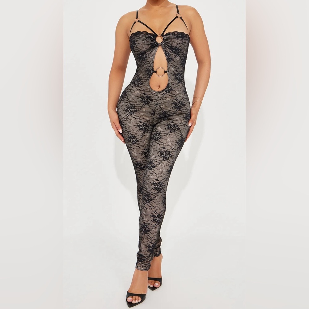 Black and nude lace cutout jumpsuit Size M NWT